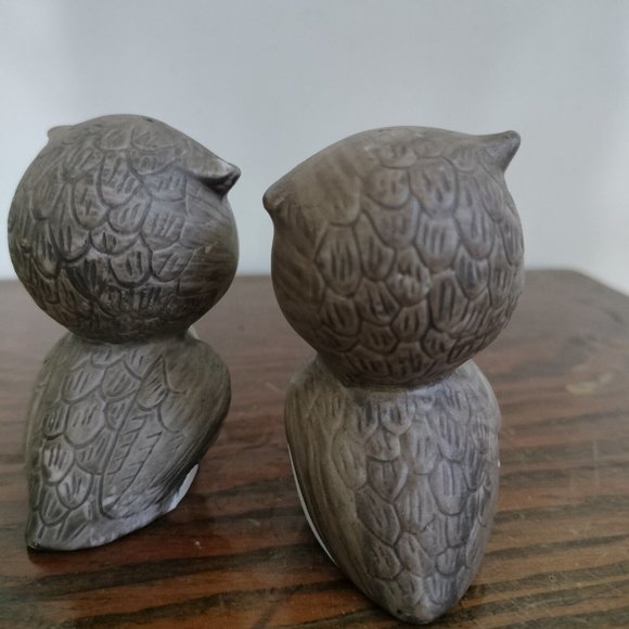 Owl With Flowers Salt Pepper Shakers Cartoon Animated Porcelain Bisque 2.75" - Picture 3 of 6